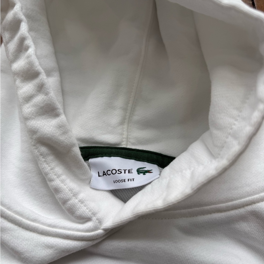 Used Lacoste White Hoodie with Iconic Green Accent - Picture 2 of 3
